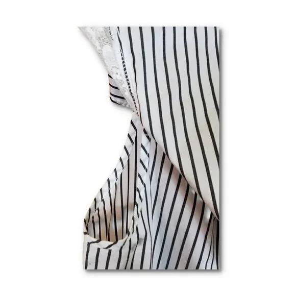 🚨084 Belle Sky Lace and Ruffled Top - Picture 4 of 10